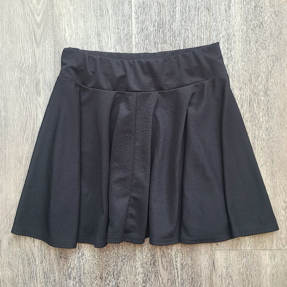 Black Stretchy Tennis Skirt size XL